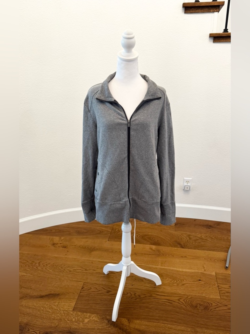 Lucy Grey Activewear Zip-Up Jacket - Size L